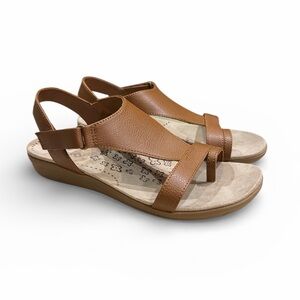 Baretraps brown sandals.